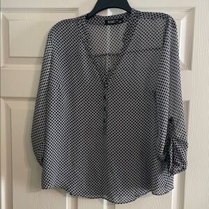 Ann Taylor Black & White Geometric Print Blouse PXL